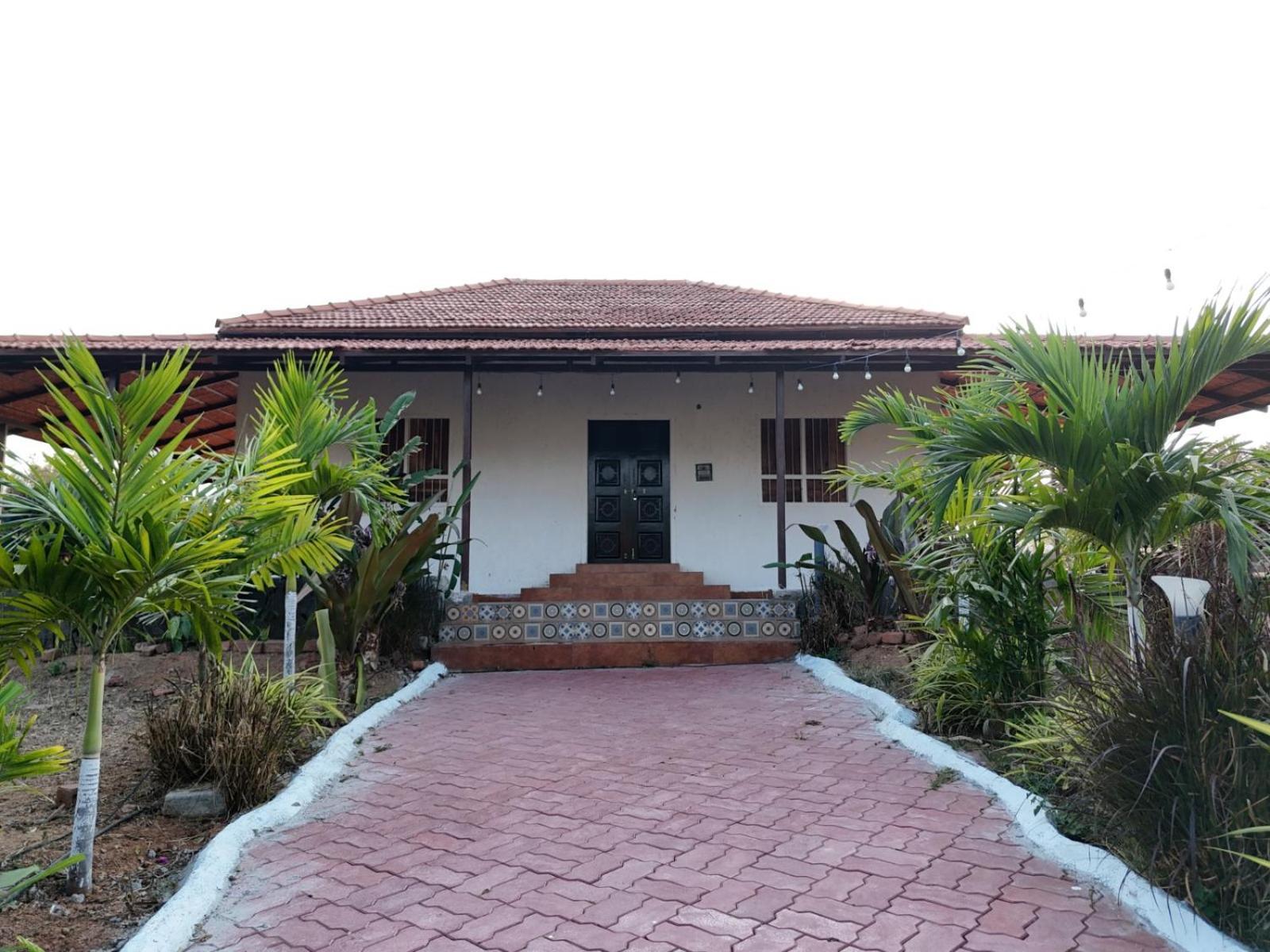 Rustic Vogue 3* Hyderabad